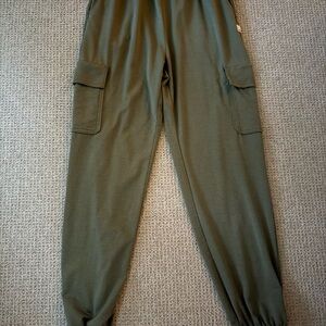 Vuori Olive Cargo Track Joggers